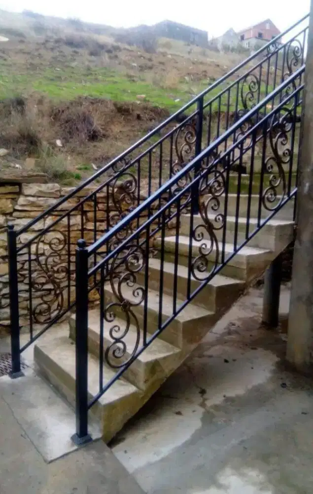 Bengkel las Lampung tralis kanopi pintu pagar gerbang tangga