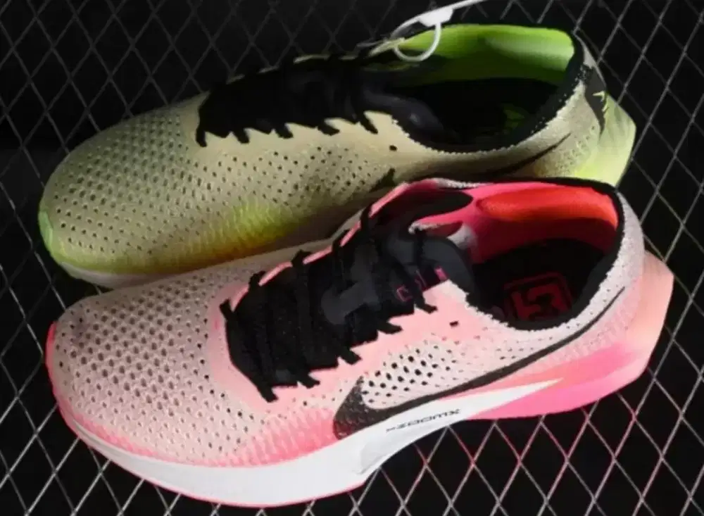 Sepatu Nike Vaporfly 3 Men's Road Racing (Original)