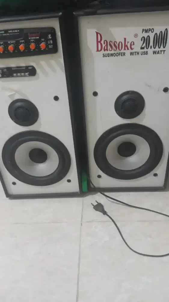 Speaker aktif power amplifier subwoofer service baca deskripsi