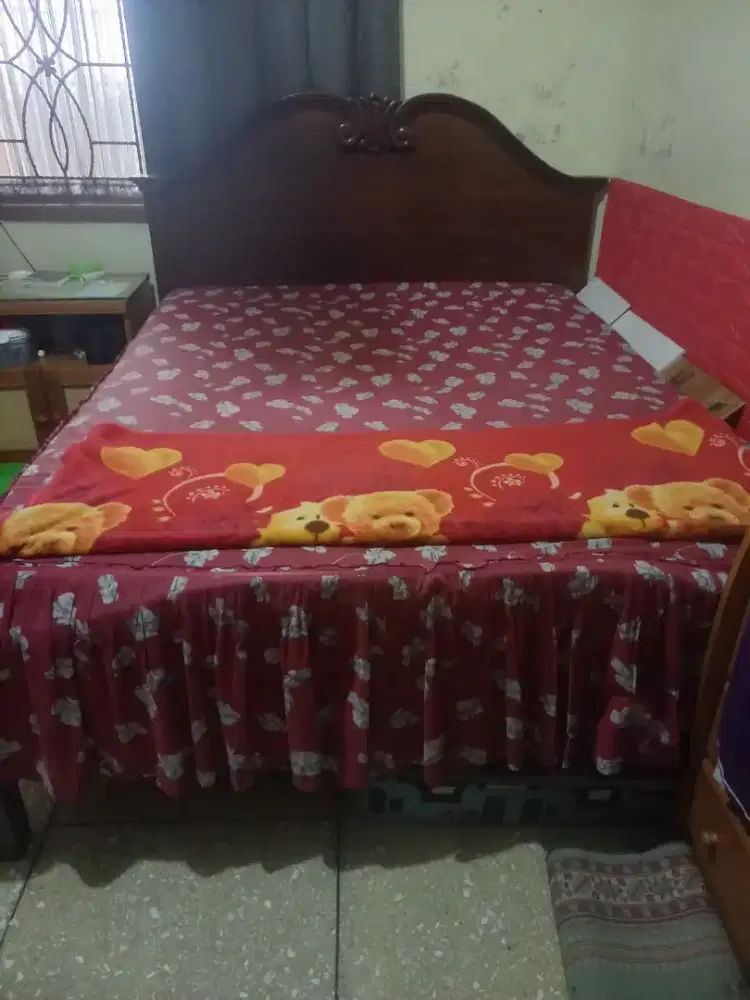 Tempat tidur jati jepara antik