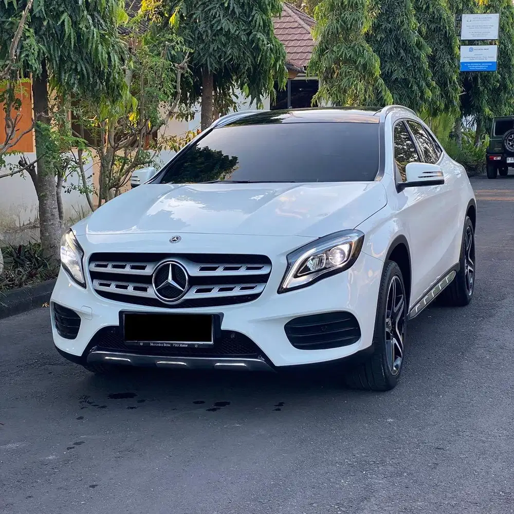 Mercedes-Benz GLA200 AMG Sport 1.6 AT – 2018