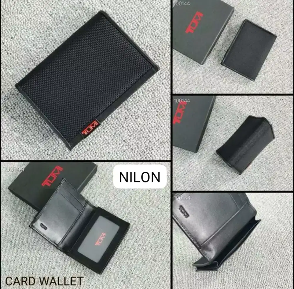 Dompet Tumi Gusseted dompet kartu card wallet tumi black logo red