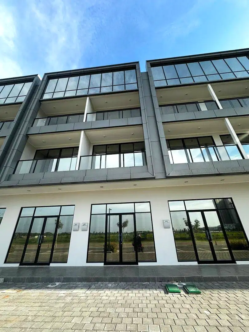 Ruko Mega Kuningan PIK 2 4,5x18 Lokasi Ramai Dekat Patung Naga