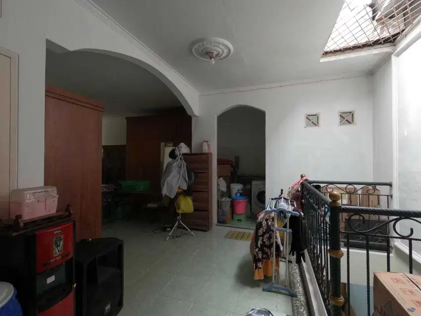 Rumah 2 lantai siap huni dalam cluster jababeka