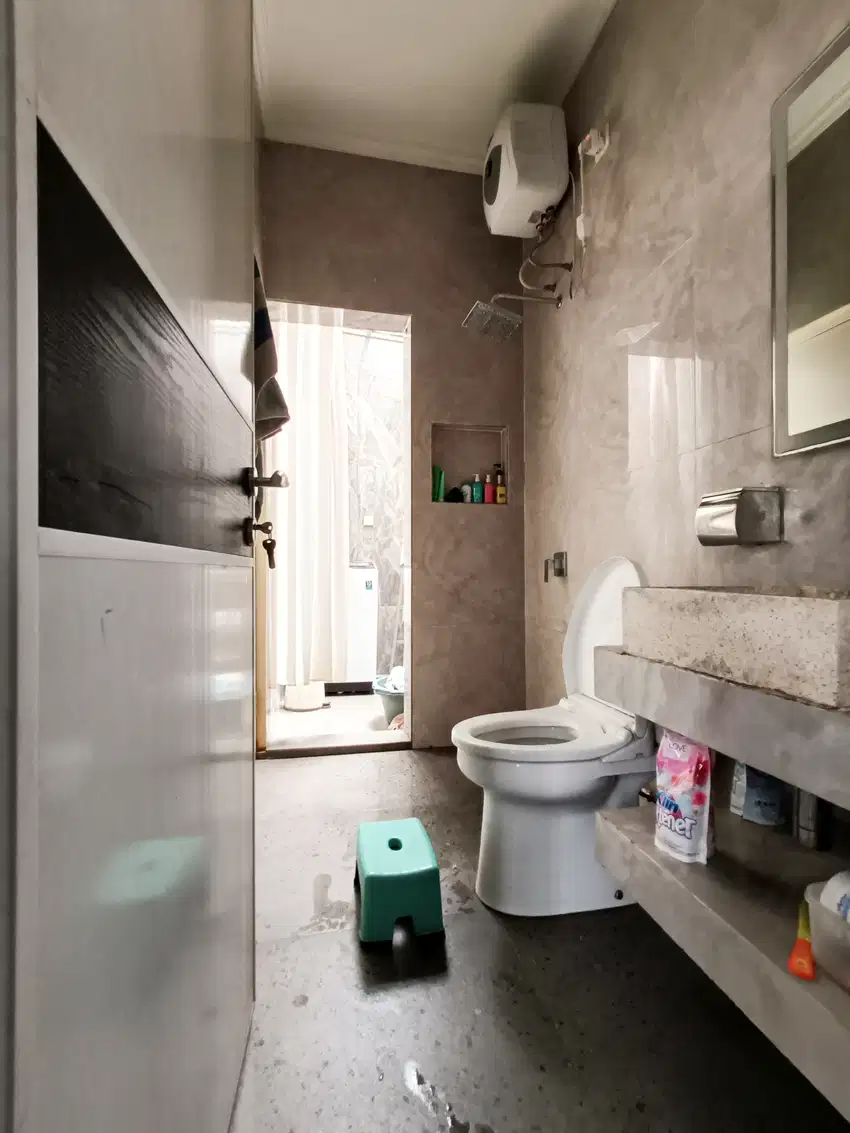 Rumah Rapih Siap huni, Strategis, Cluster Malibu Gading Serpong