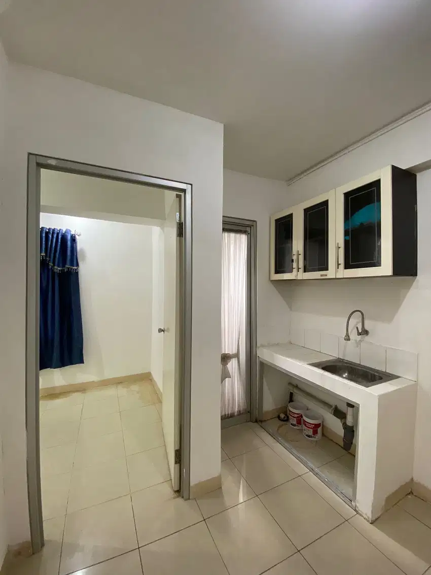 2 kamar Unfurnish