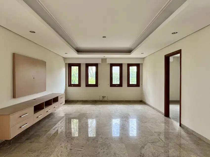 Fast Sale House In Pondok Indah JL Kencana Permai V