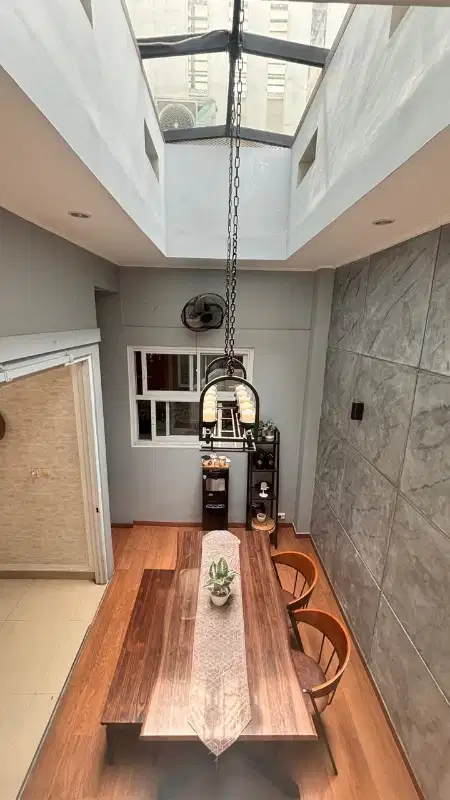 Rumah Siap Huni, rapi, bagus di Delatinos BSD Tangerang Selatan