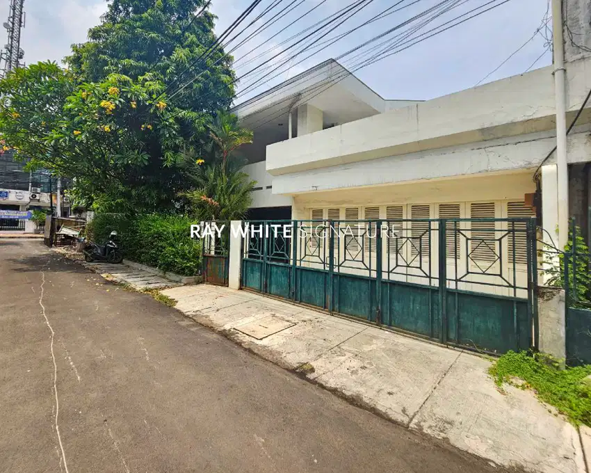 Dijual Rumah Zona Komersil, Jl. Cempaka Putih Tengah