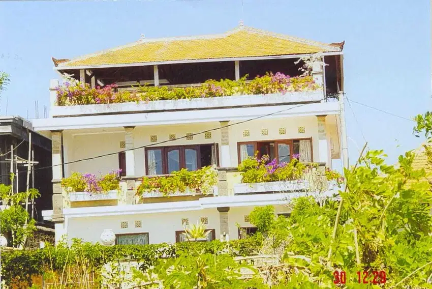 Rumah Hunian 3lt Fully Furnished + Kolam Renang Di Tanjung Benoa Bali