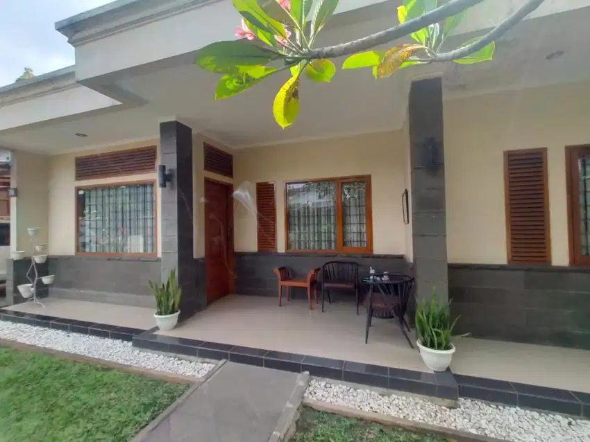 Di jual rumah cantik harga murah Kopo kencana