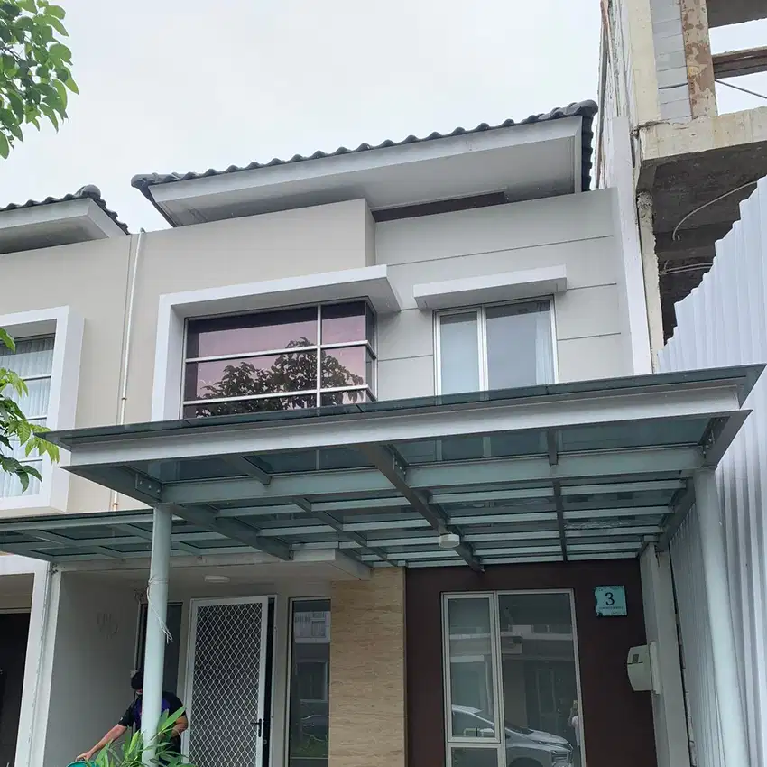 dijual cepat rumah elite golf island di PIK2
