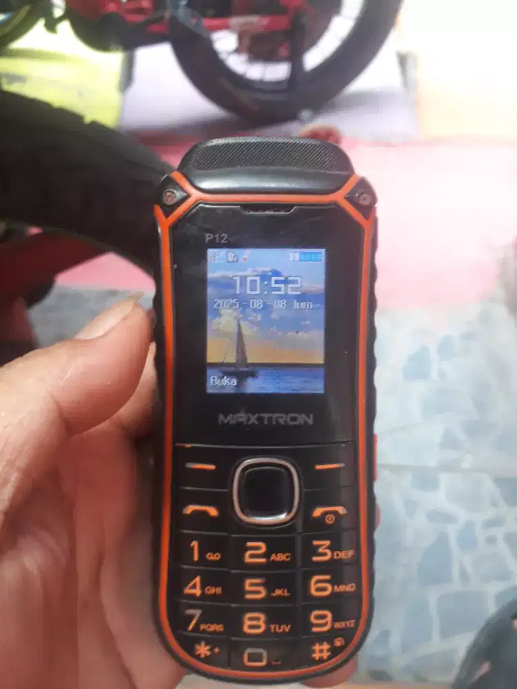 hp gunung maxtron p12