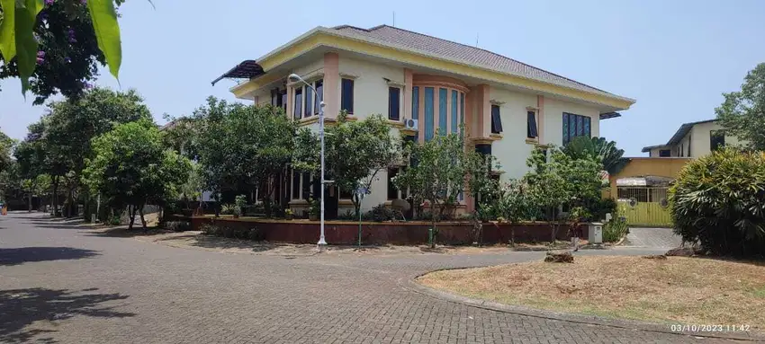 Dijual Rumah Mewah Perumahan Elit Graha Taman Bunga Bsb Semarang