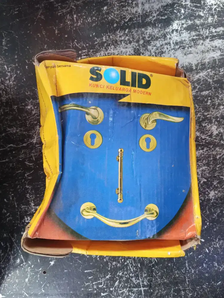 Pegangan pintu rumah