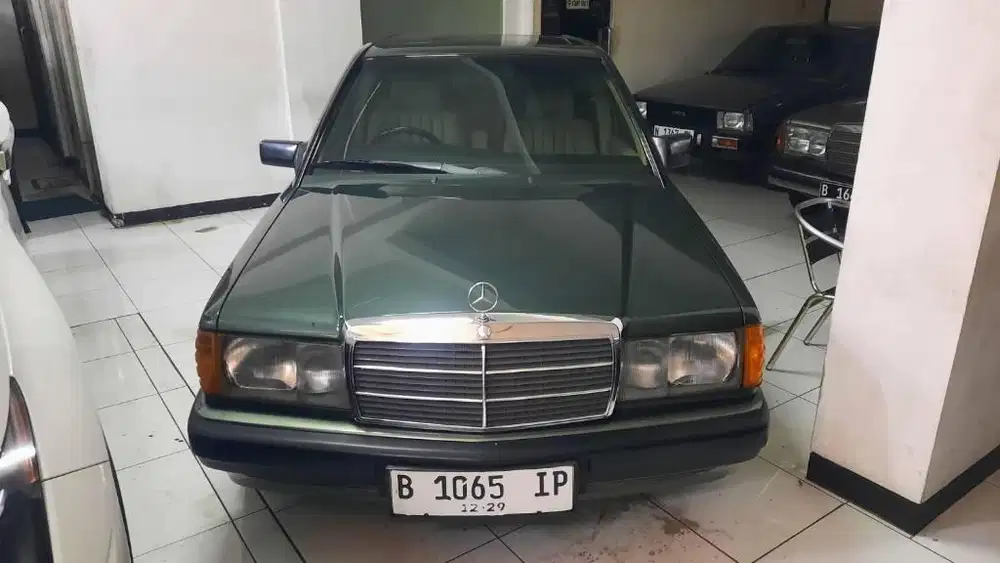 LOW KM RARE ITEM! DIJUAL MERCEDES BENZ 190 E AT TAHUN 1989