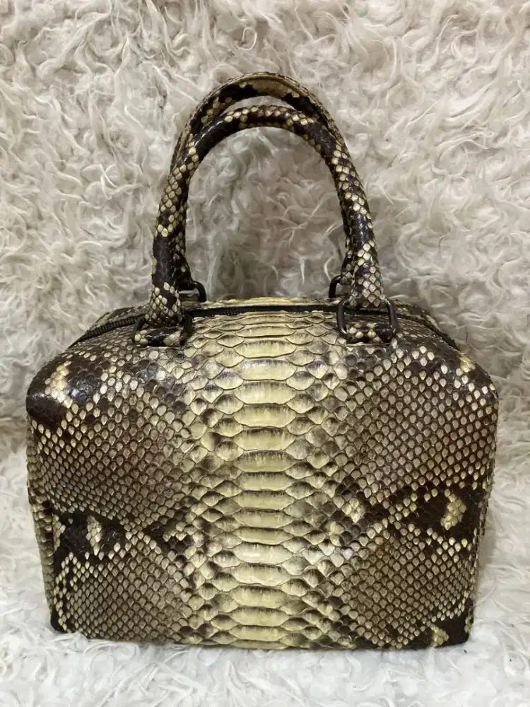 Speedy Kular Asli Preloved