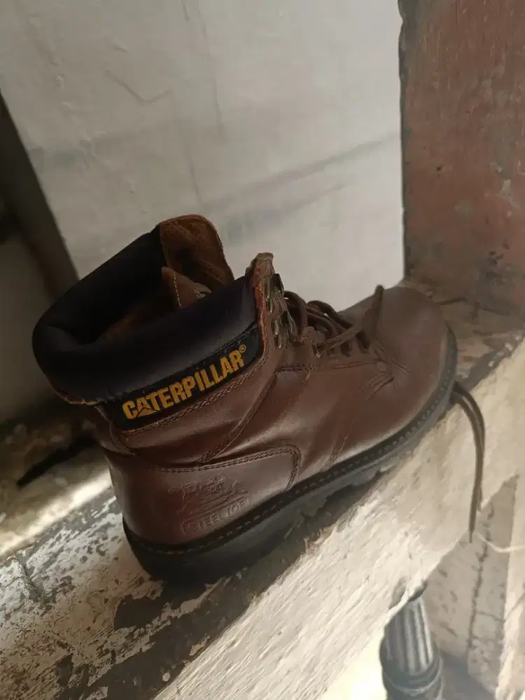 Sepatu Caterpillar Second Shift WP ST Darkbrown Steeltoe