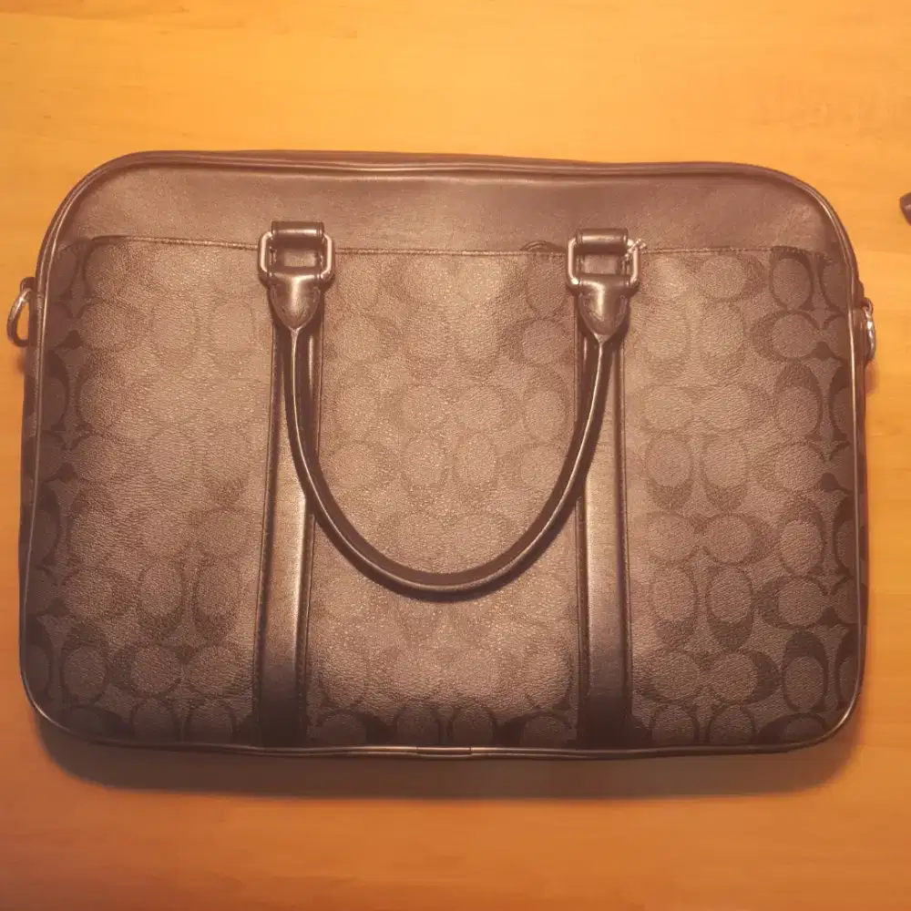 Dijual Coach Perry Slim Briefcase on Signature Canvas