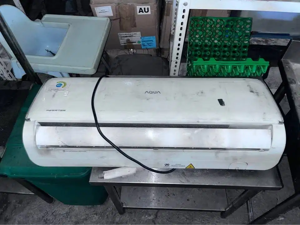 JUAL CEPAT AC 1,5 PK AQA CRV 13 WP INVERTER / CRV13WP BEKAS SECOND
