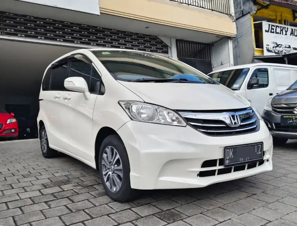 Freed E PSD Matic 2012