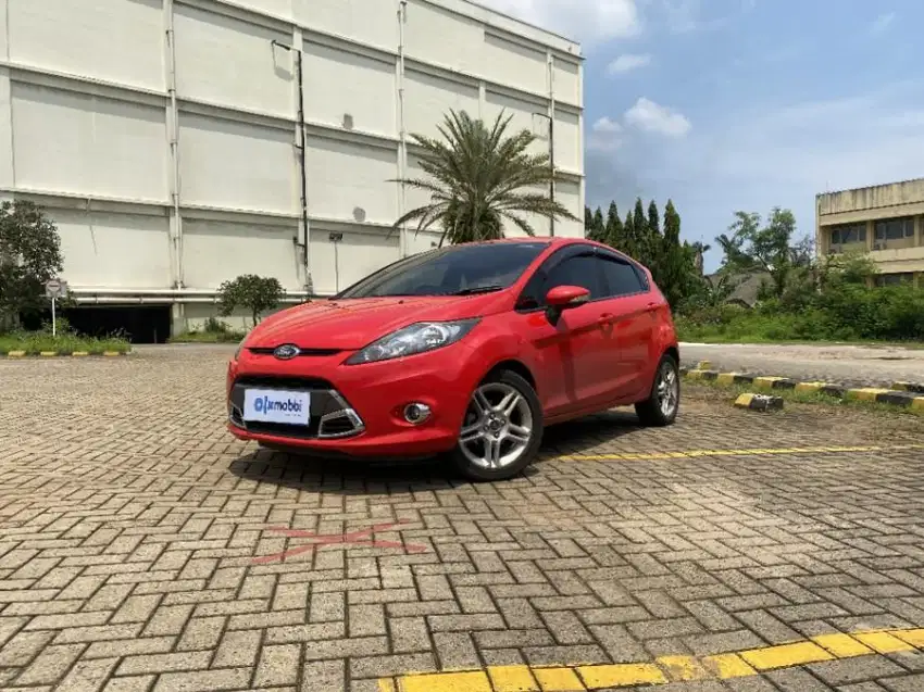 2013 TDP 3,JT Ford Fiesta 1.5 Trend Bensin-AT Merah