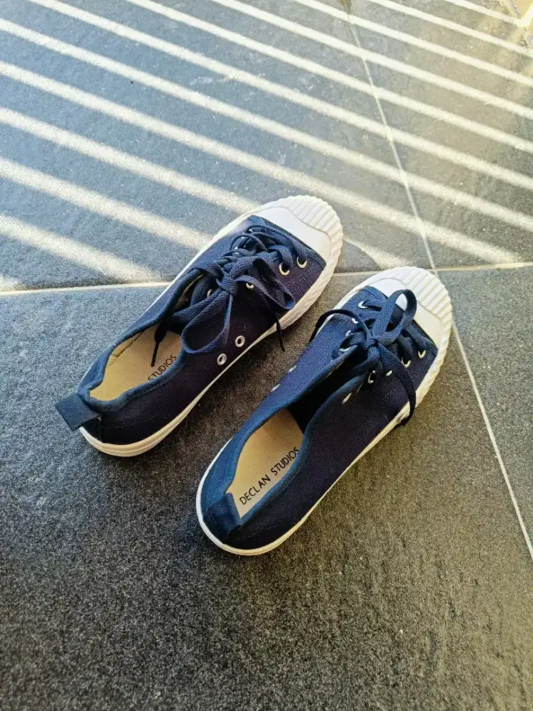 Sepatu Sneaker Pria Declan Vulcanize