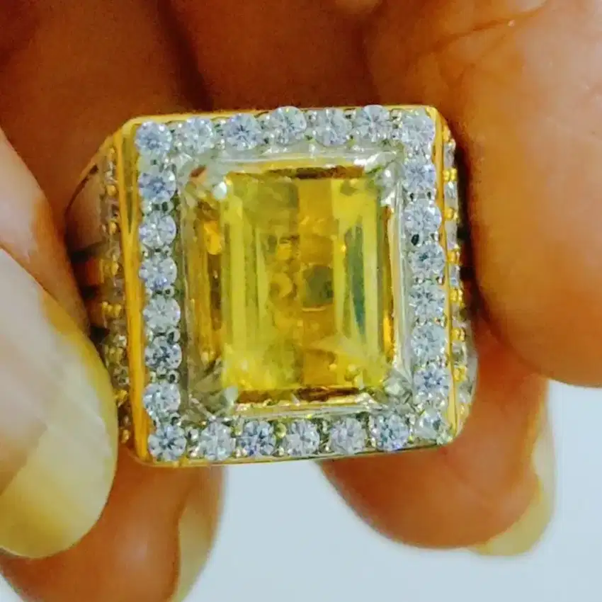 Natural 3.49Ct Greenish Yellow Tourmaline Memo