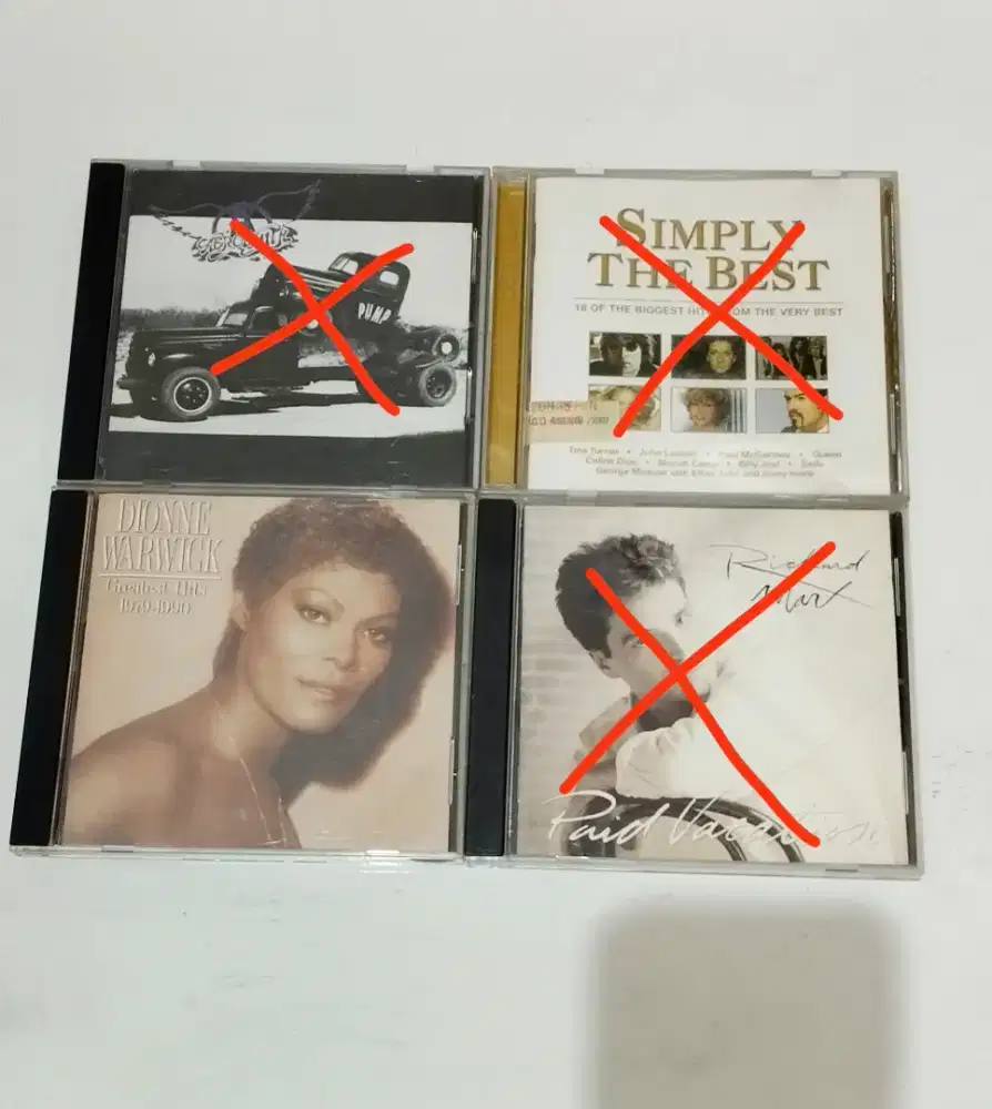 CD Campuran barat dan lokal