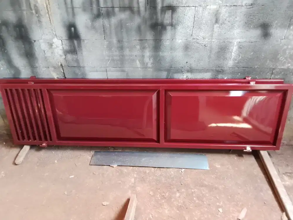 Pintu lipat gerai atau warung