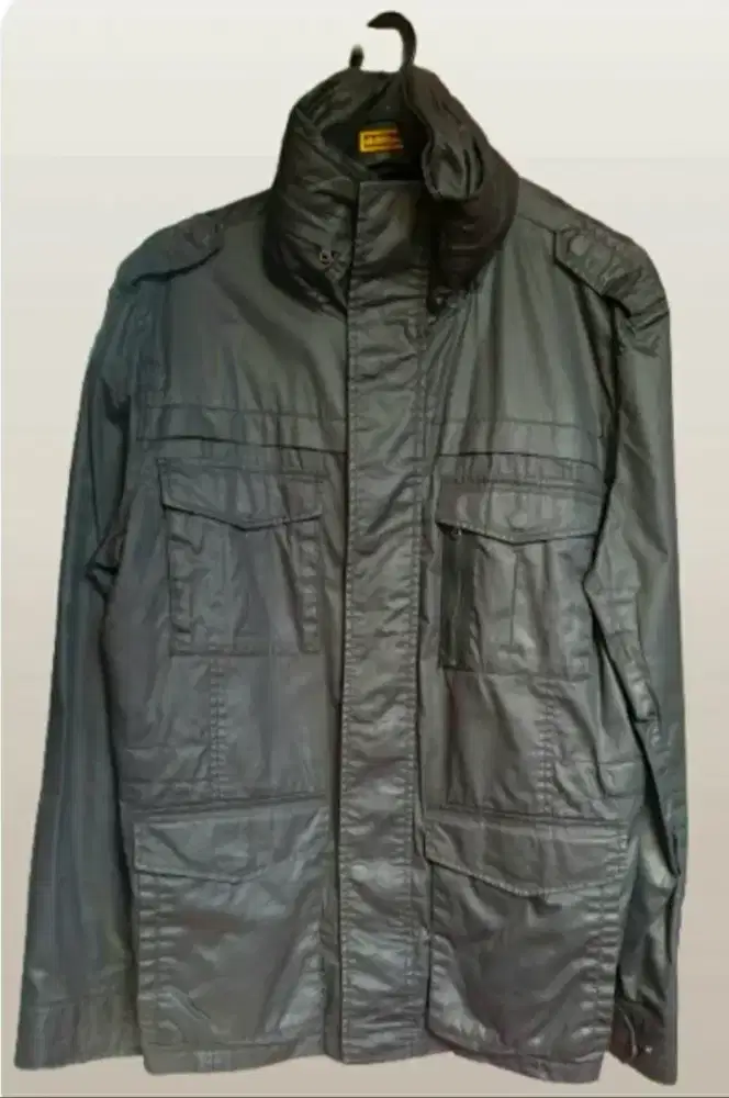 Jaket H&M Sweden. Hoodie (Kupluk) dalam Resleting. Tactical Outdoor.