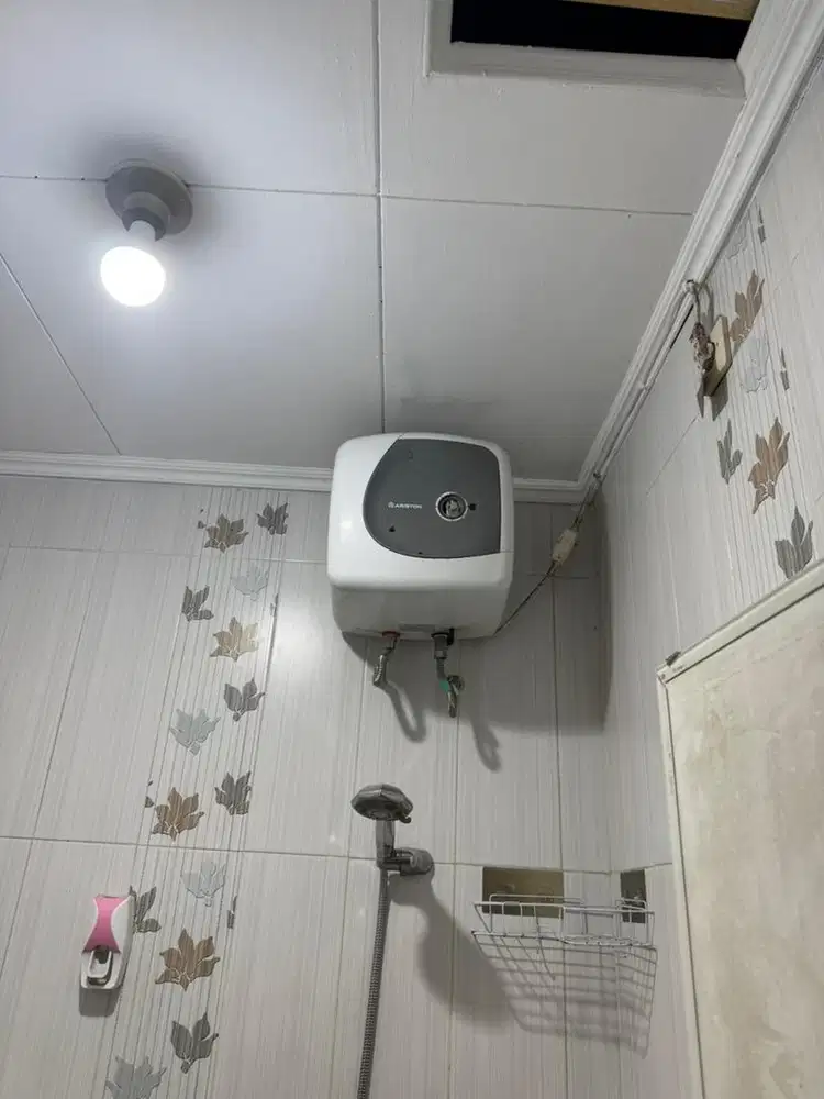 Water heater Ariston