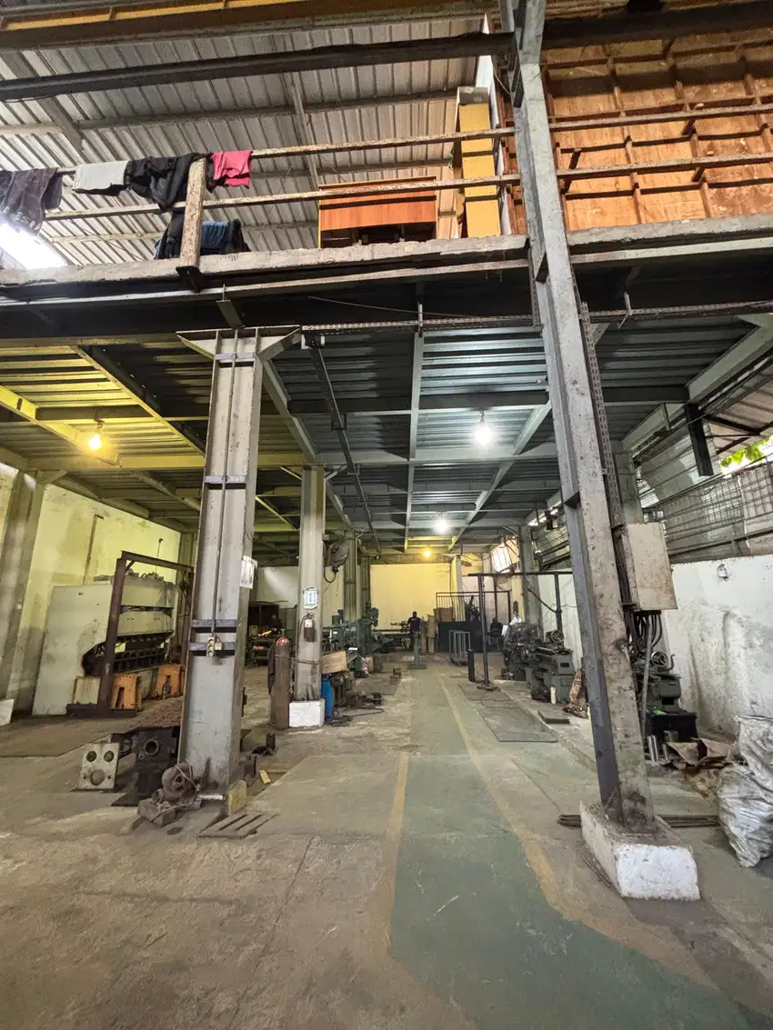 Dijual Gudang Luas 1800 m2 di Kawasan Industri Narogong Bekasi