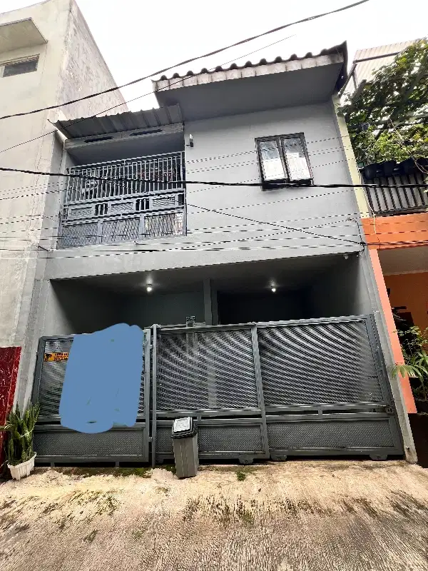 Di Jual Rumah Siap Huni 2 Lantai Belakang Stasiun Depok Lama