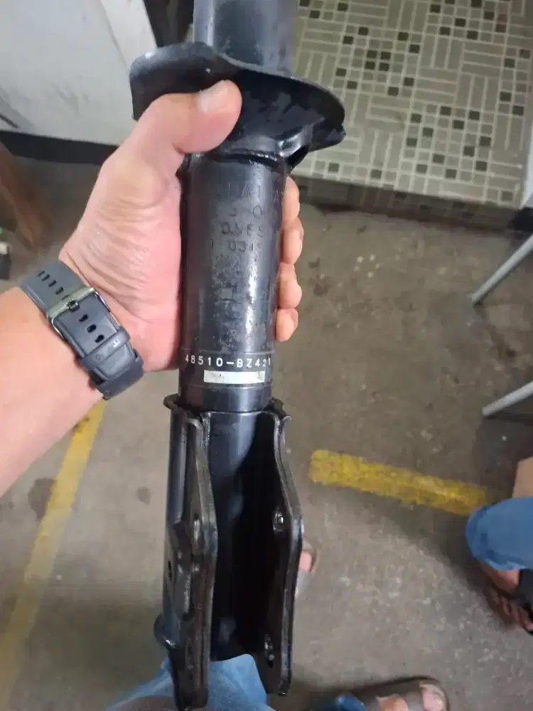 Shockbreaker depan grandmax original