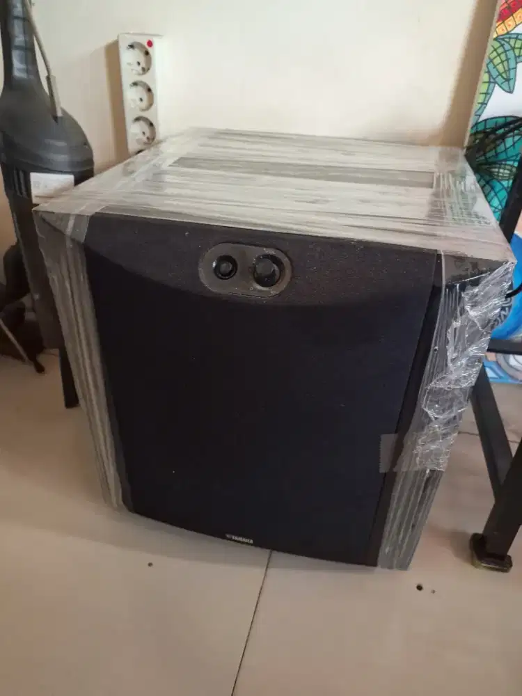 Subwoofer Home Theater YAMAHA NS Sw300 10 inch