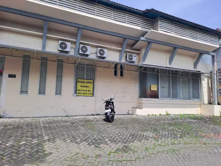 Dijual cepat bangunan kantor siap pakai Mutiara Regency, Sidoarjo