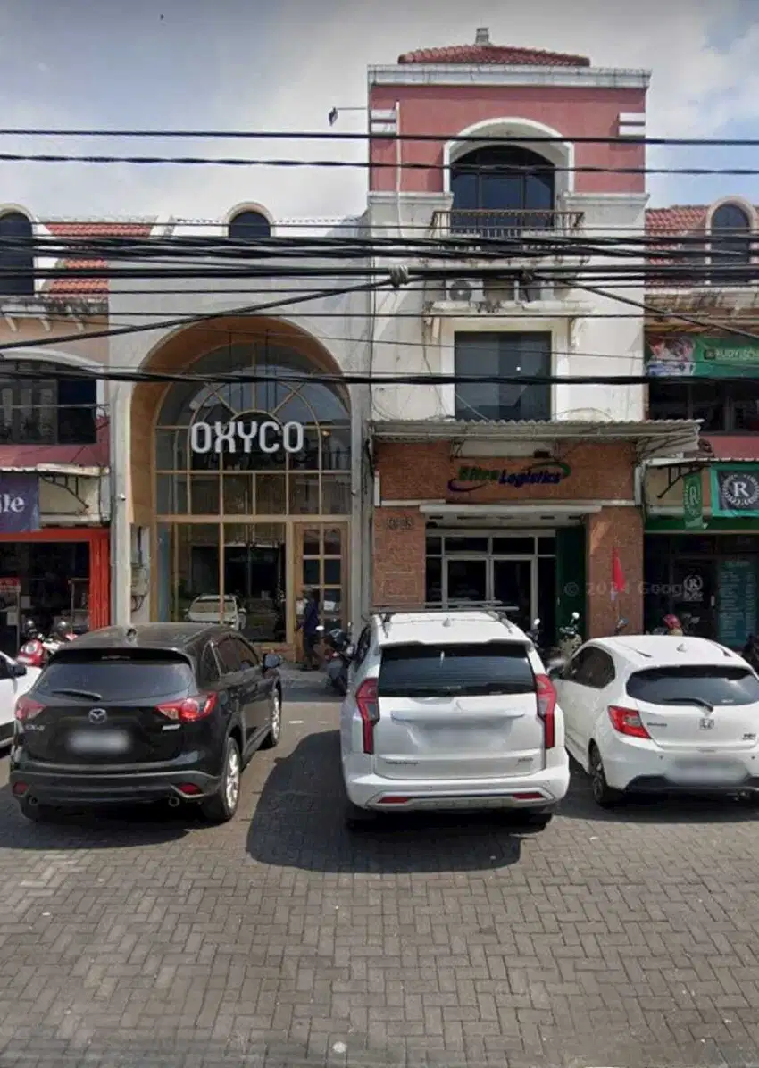 Ruko Strategis 3 Lantai Dekat Mall The Park Solo Baru