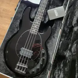 ernieball musicman darkray 4 string 2021