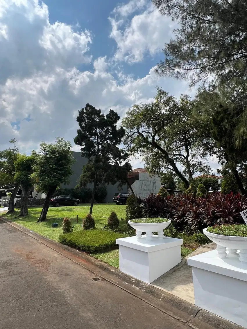 Kavling Samping Taman Bisa di bagi 2 Versailles BSD city