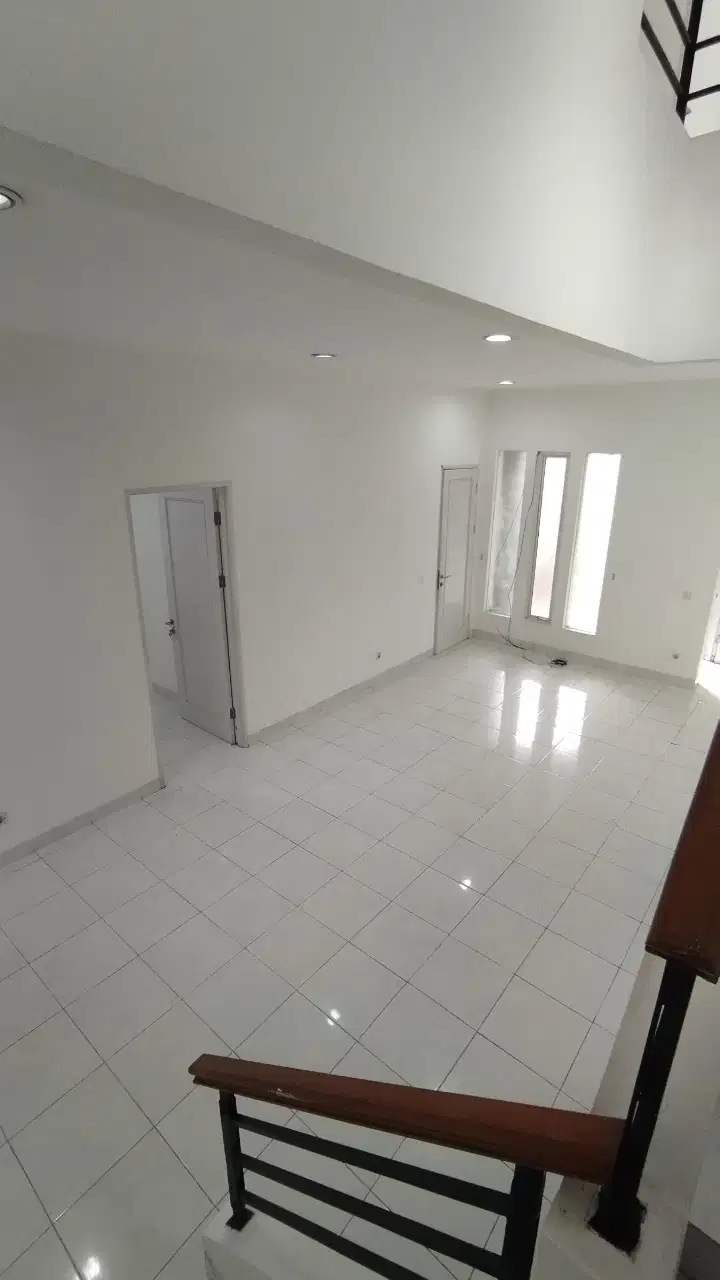 Strategis di jual Rumah Murah di PHG cluster Topaz Gading Serpong