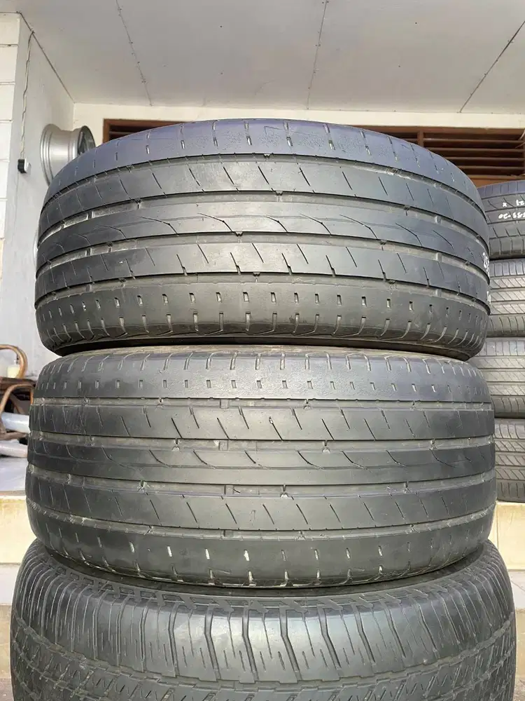 Ban Continental Ultra Contact UC6 SUV  255 55 r18 2Pcs