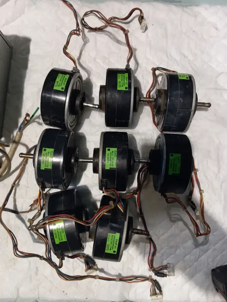 Motor fan indoor daikin tahiland 2PK