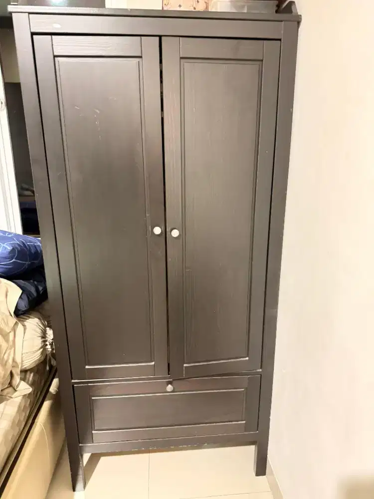 DIJUAL CEPAT LEMARI IKEA, KONDISI 80% MASIH BAGUS