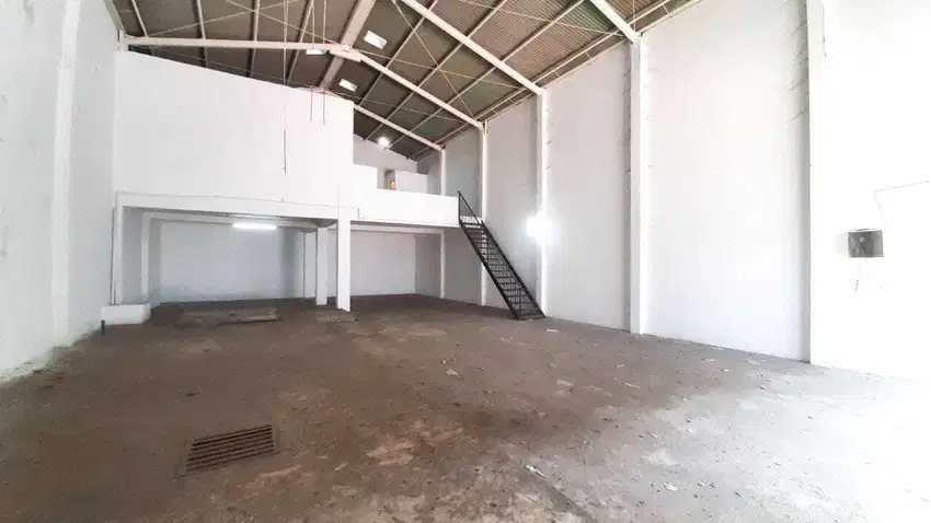 Gudang Siap Pakai Kenjeran Dkt Lebak, Kedung Cowek, Tambaksari