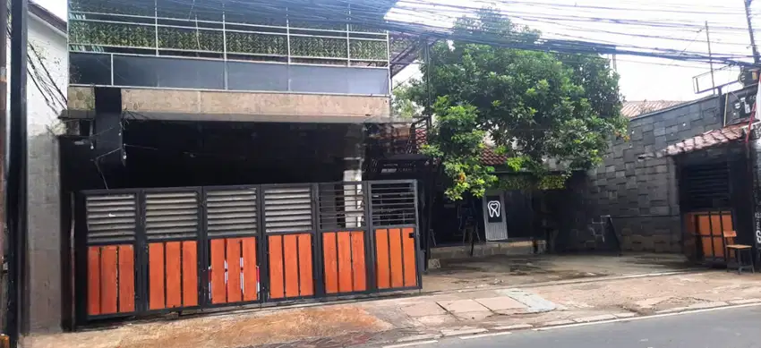 Jual Rumah & RESTO CAFE Cocok Usaha Restoran/Kost-an