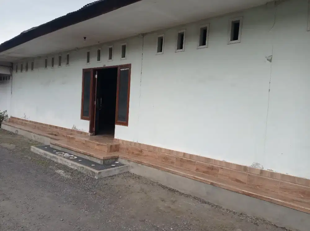 Sewa Gudang Luas & Murah