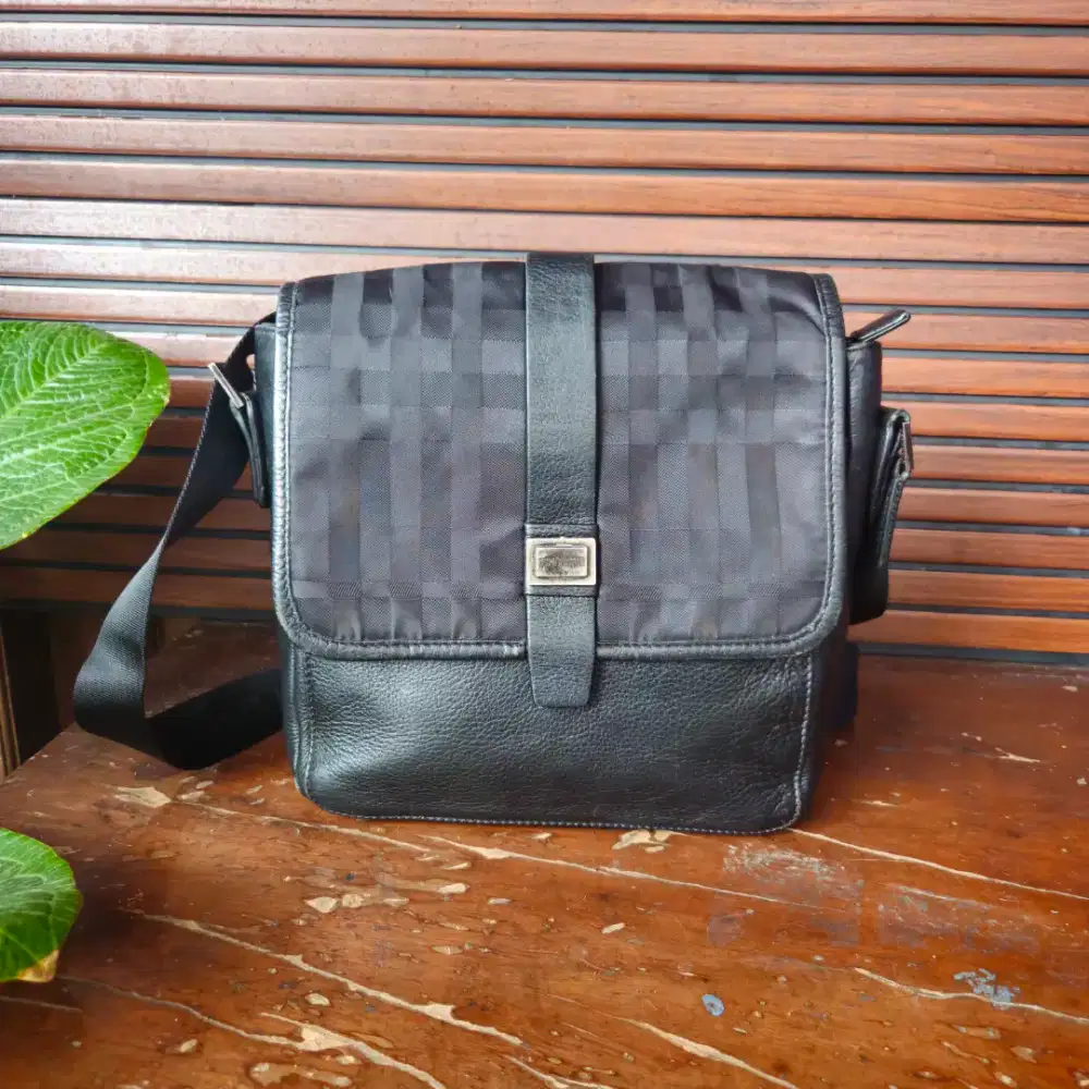 BURBERRY- TAS SELEMPANG UNISEX TRENDY