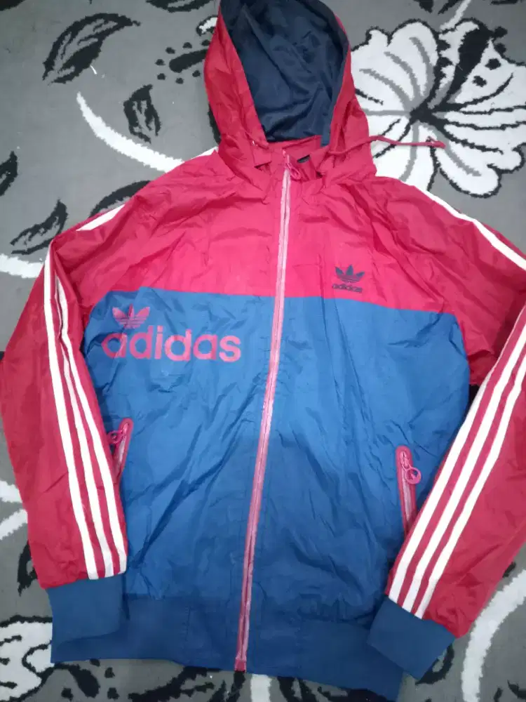 Jaket Adidas ukuran M