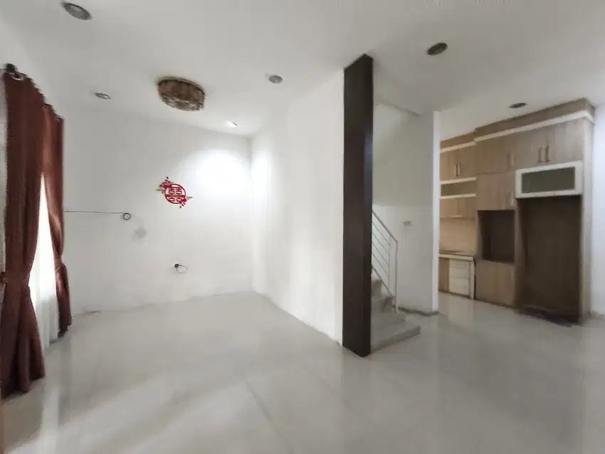 Disewakan Rumah di Komplek Krakatau Point Bhayangkara Medan